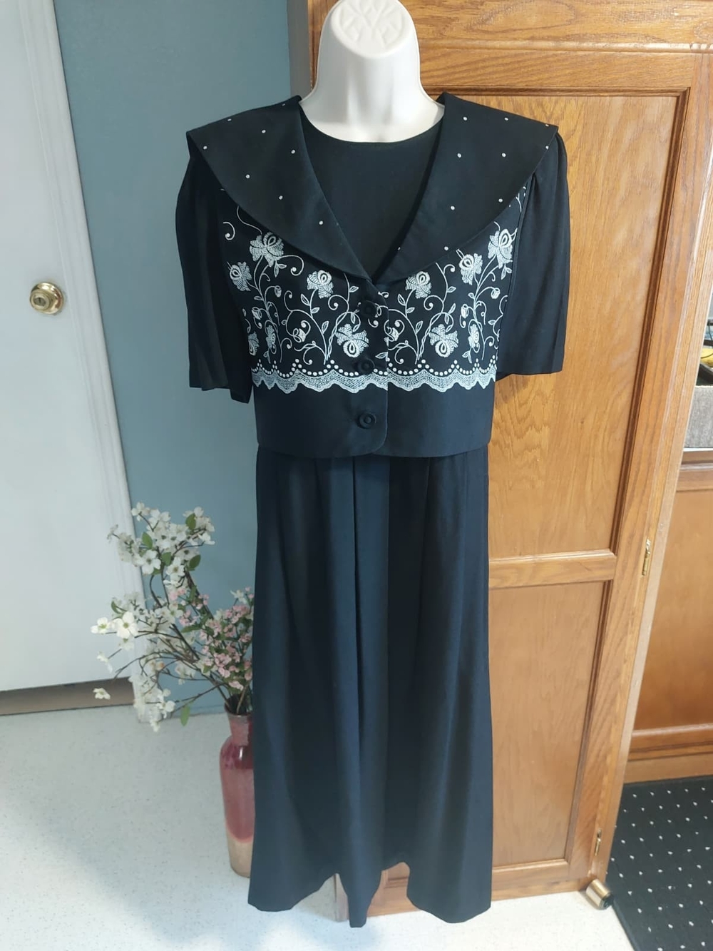 Black Vintage-Inspired Two-Piece Dress with White Embroidered Floral Bodice